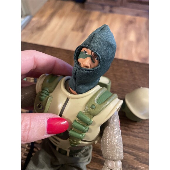 Vtg 1996 Hasbro GI Joe 12” Pawtucket Action Figure Camouflage Face w/Accessories - Picture 8 of 13